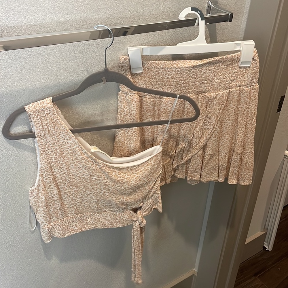 Two piece set